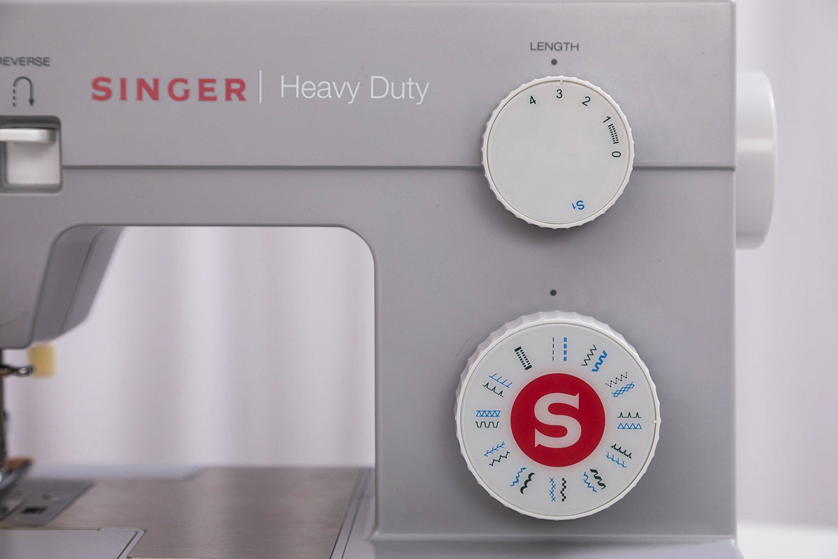 2025 Heavy Duty Sewing Machine 4423 -