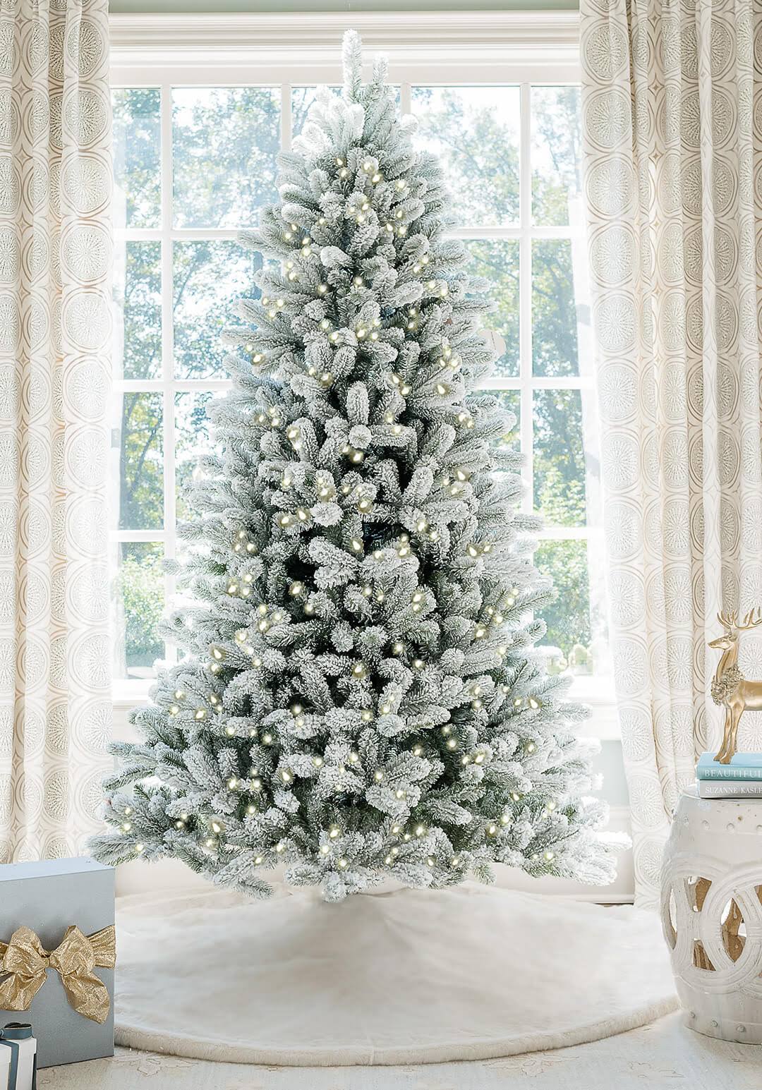 7.5' King Flock Artificial Christmas Tree with 800 Warm White LED Lights - Product image 1