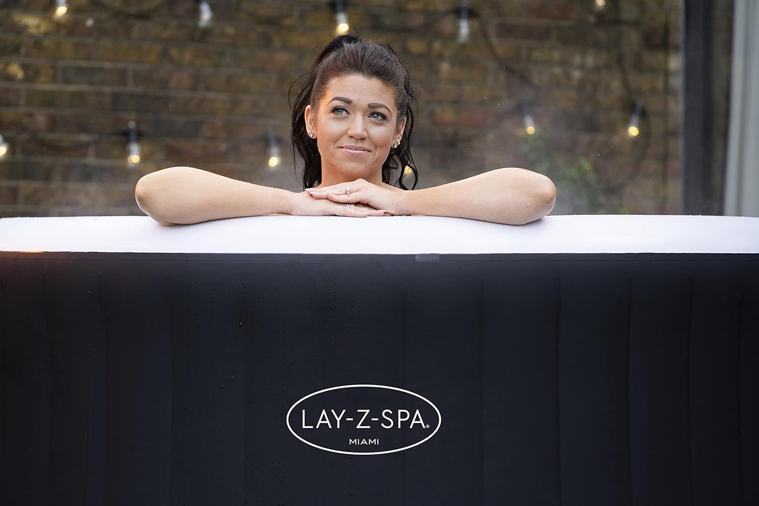 Lay-Z-Spa® Miami Airjet2 round inflatable spa - 4 people